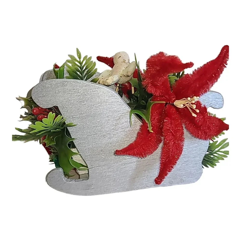 Vintage Kitsch Handmade Christmas Flower Arrangement Centerpiece 8